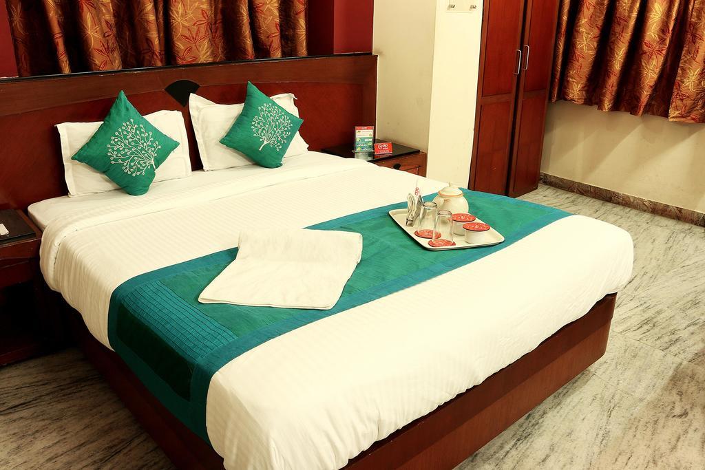 Oyo 1224 New Alipore Calcutta Exterior foto