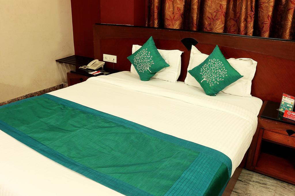 Oyo 1224 New Alipore Calcutta Exterior foto