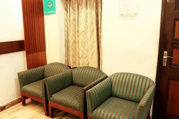 Oyo 1224 New Alipore Calcutta Exterior foto